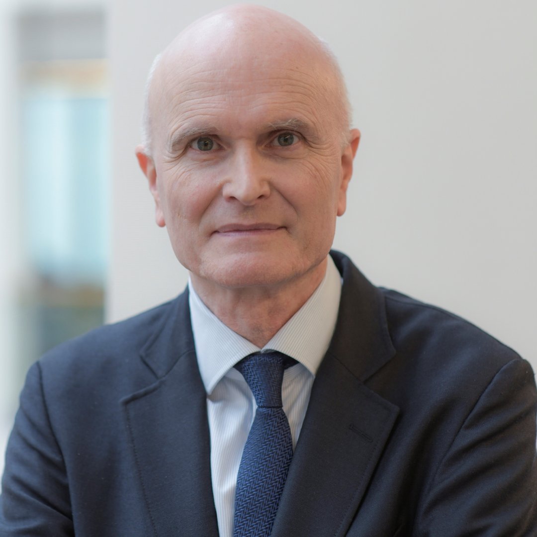 Axel R. Pries
